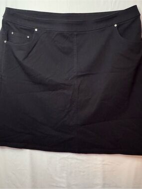 hearts of palm Black Skort with Front Pockets